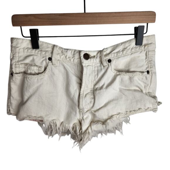 Free People We The Free Womens Size 27 Soft Relaxed Cut Off Shorts Worn White - Picture 2 of 7